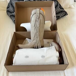 NEW B5027 Corral Fringe Beige Boots Womens Size 5.5 Studded Snip Toe Suede